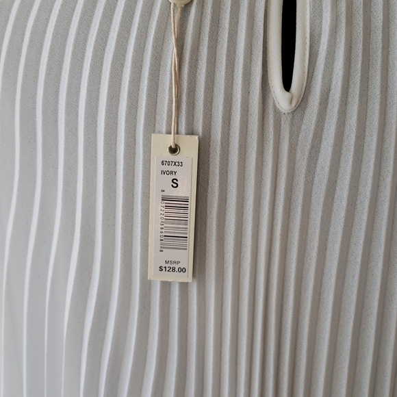 Max Studio Accordian Pleated Top Blouse Small - Picture 8 of 11